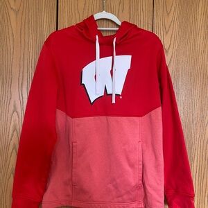 Wisconsin Badgers Two-Tone Red Logo Hooded Sweater Men’s Medium
